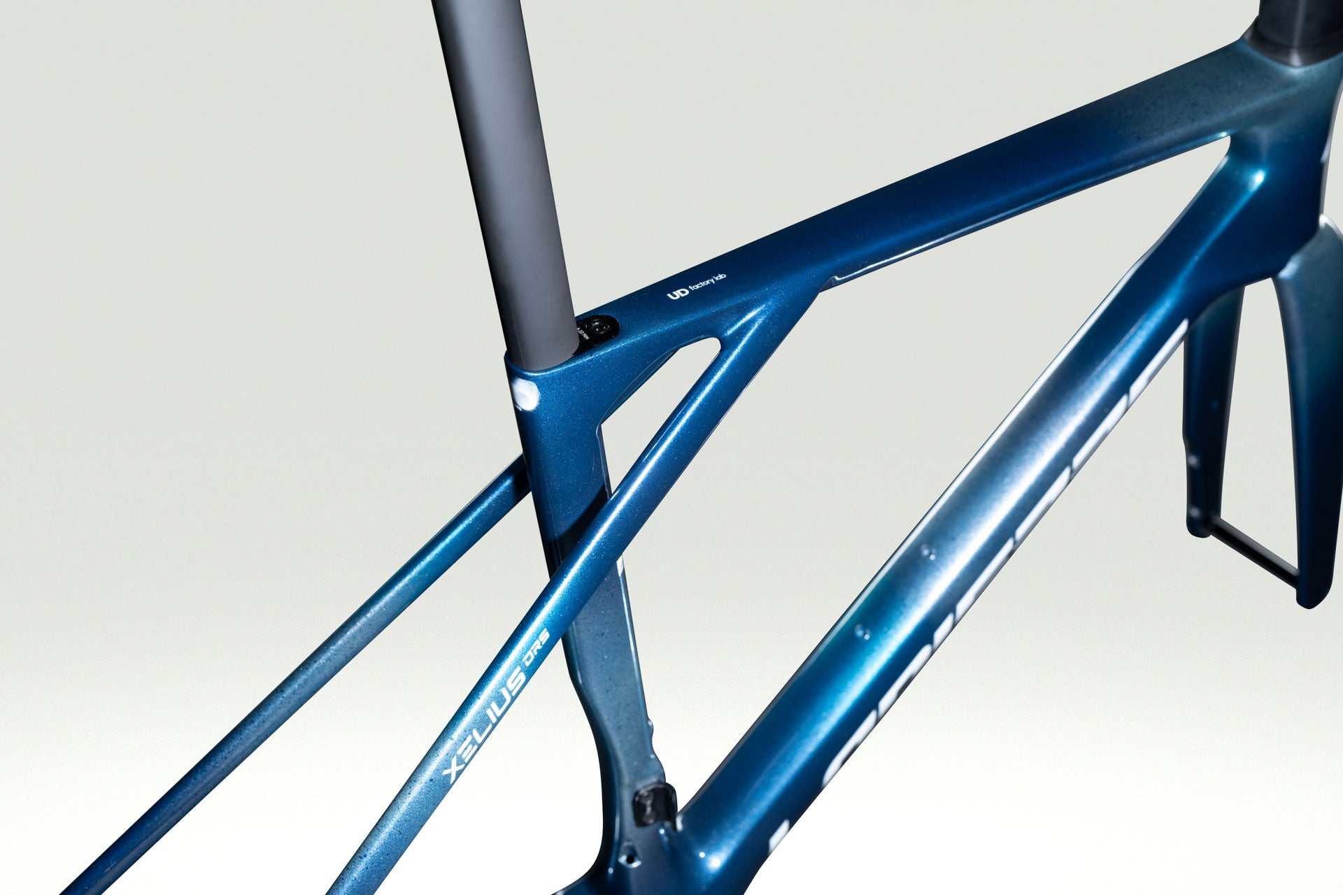 lapierre-xelius-drs-80-ans-cadre-route-dition-limit-e image 4