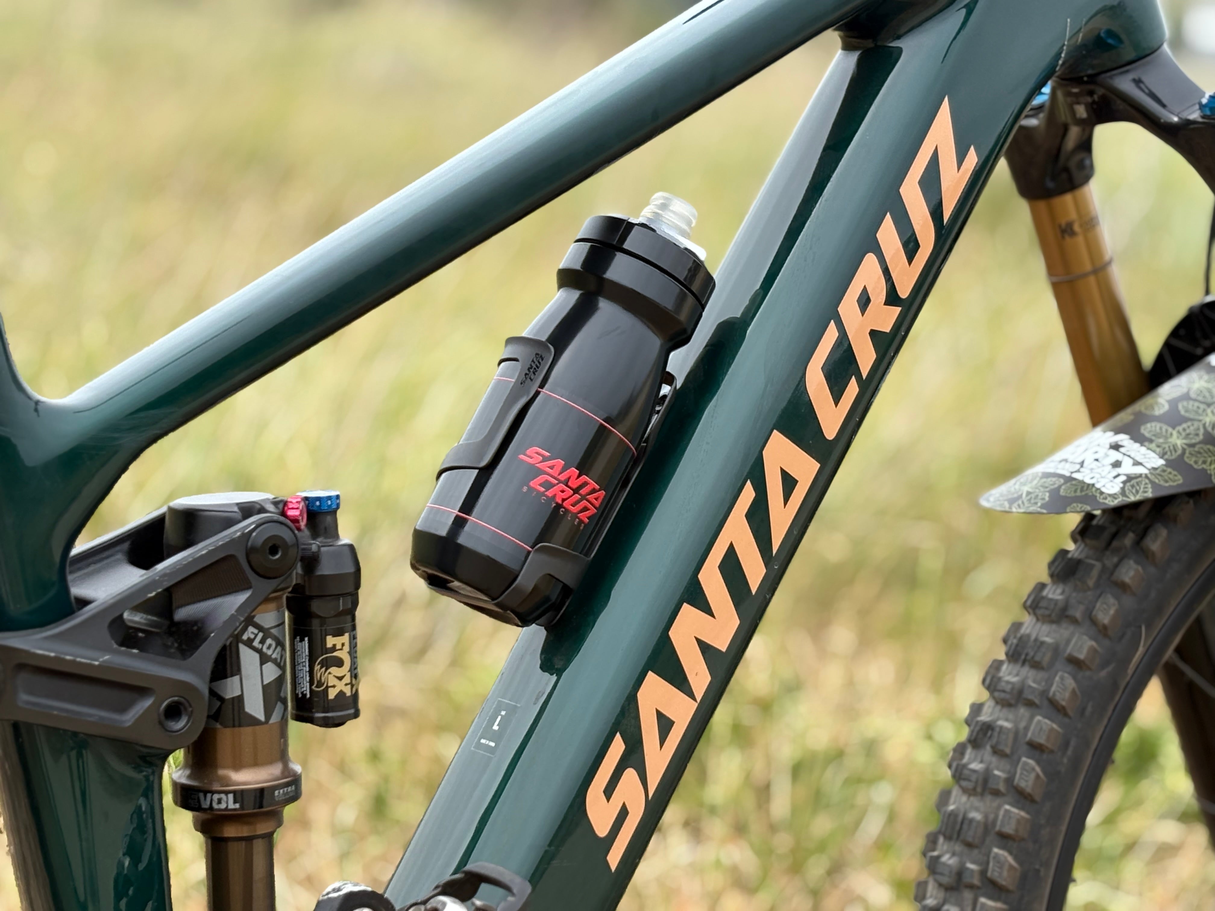 santa-cruz-bottle-cage-combo-bidon-et-porte-bidon image 1