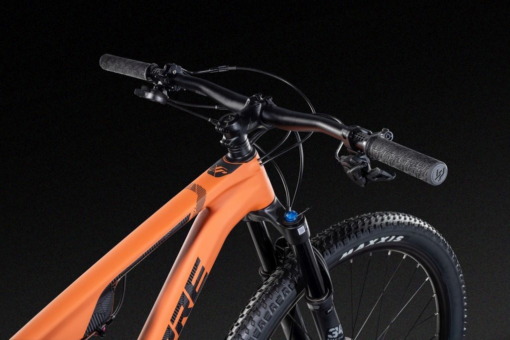 lapierre-xrm-6-9-vtt-marathon-carbone-120mm image 3