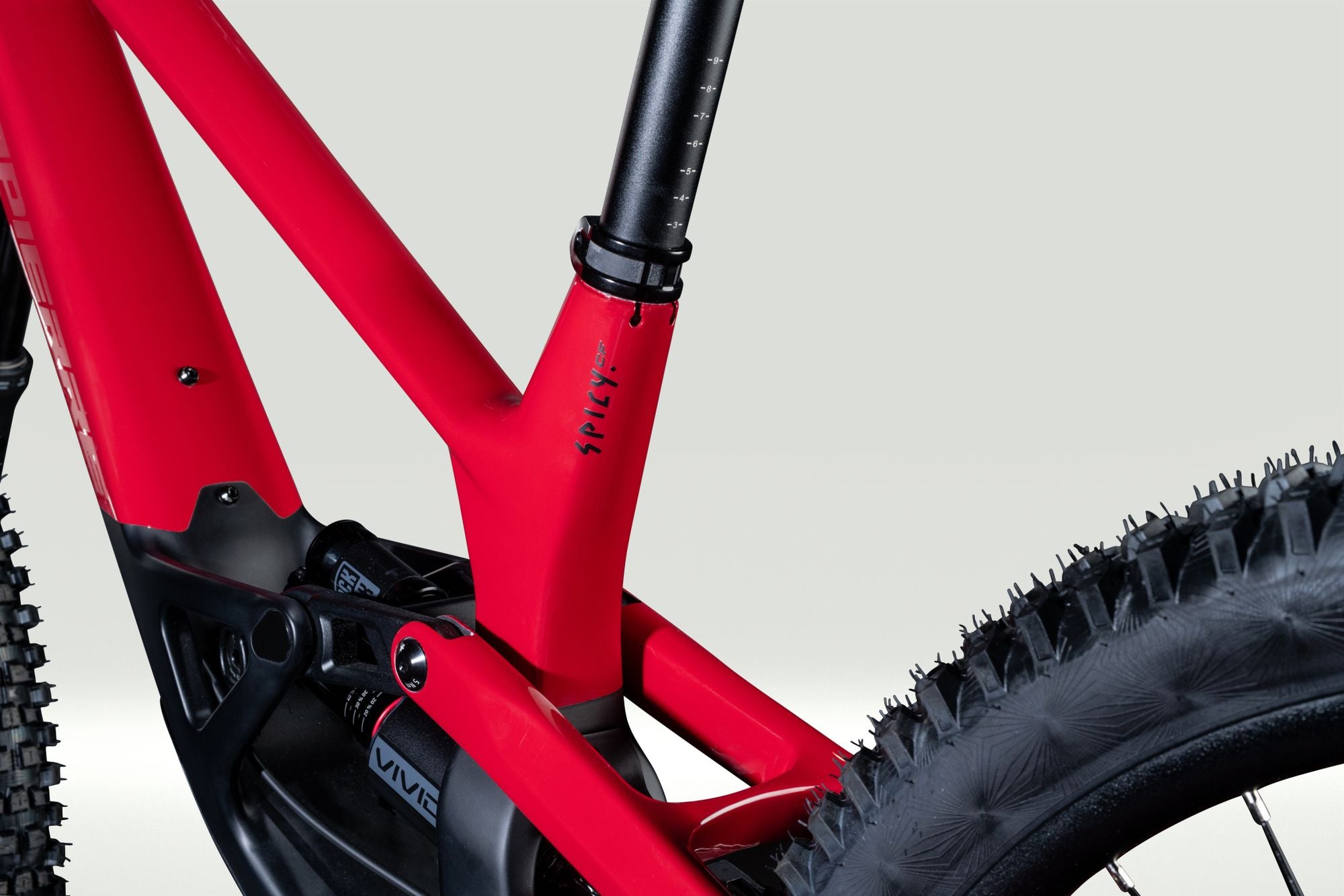 lapierre-spicy-cf-6-9-vtt-enduro-carbone-170-mm-29 image 7