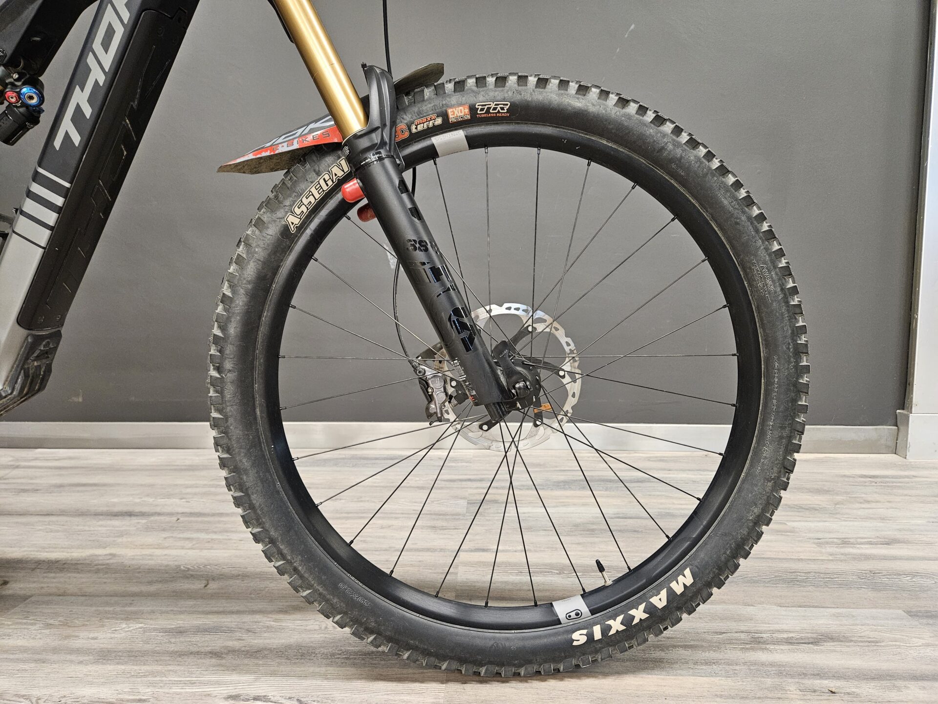 thok-gram-rc-taille-l-vtt-lectrique-enduro-carbone-test image 7