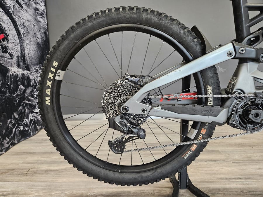 thok-gram-rc-vtt-lectrique-enduro-carbone-taille-m image 5