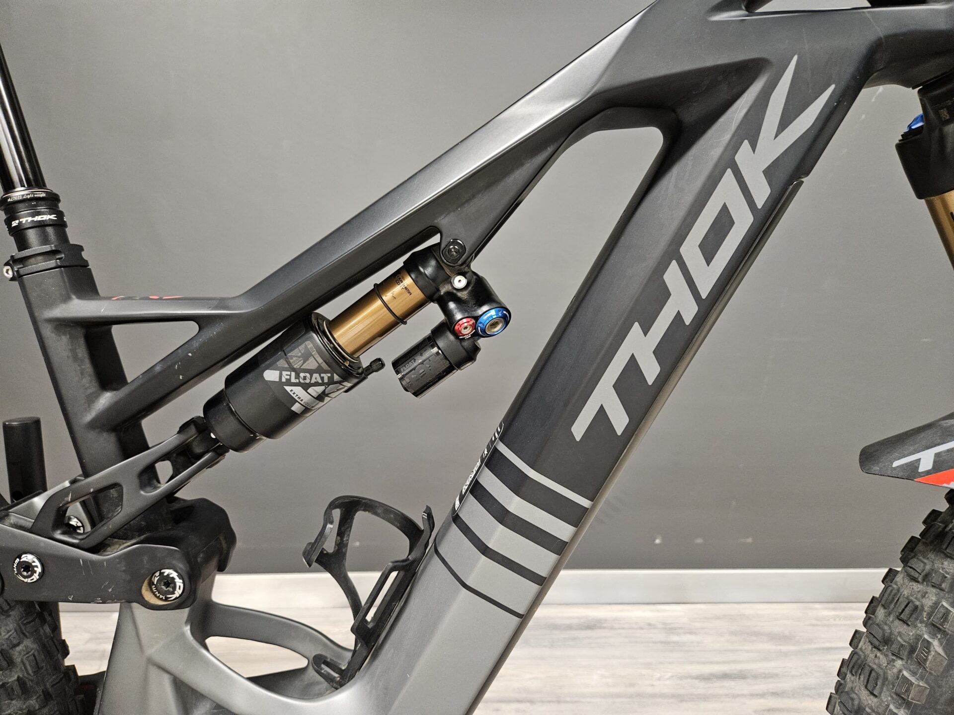 thok-gram-rc-taille-l-vtt-lectrique-enduro-carbone-test image 4