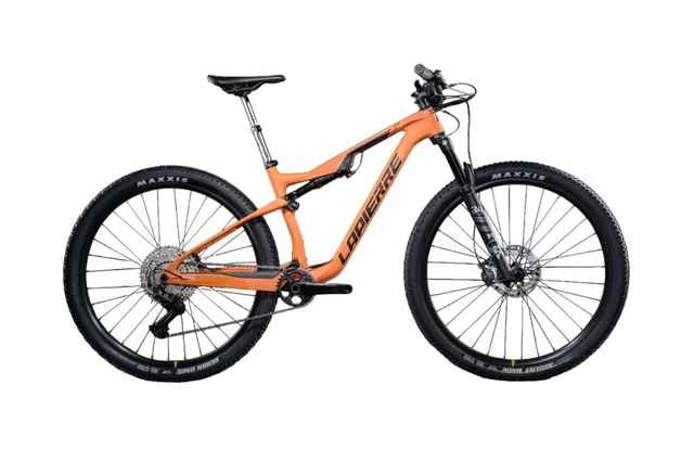 lapierre-xrm-6-9-vtt-marathon-carbone-120mm image 1